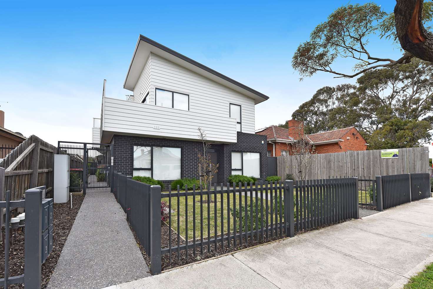 Main view of Homely townhouse listing, 2/206 Gaffney Street, Pascoe Vale VIC 3044