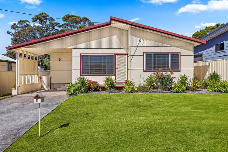 Main view of Homely house listing, 11 Griffiths Street, Oak Flats NSW 2529