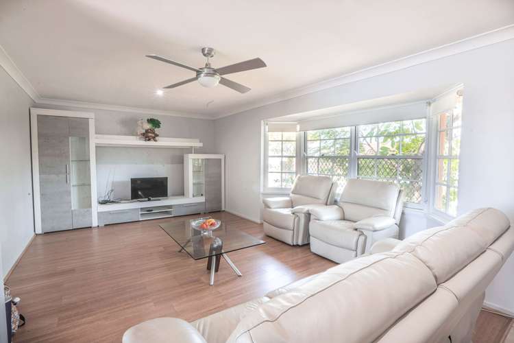 Fifth view of Homely house listing, 8 Pacific Boulevard, Broadbeach Waters QLD 4218