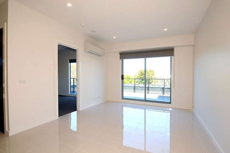 Fifth view of Homely apartment listing, 207/151-153 Huntingdale Road, Ashwood VIC 3147