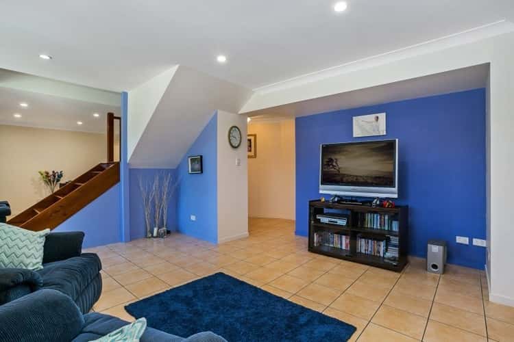 Third view of Homely house listing, 8 Thornburgh Street, Oxley QLD 4075