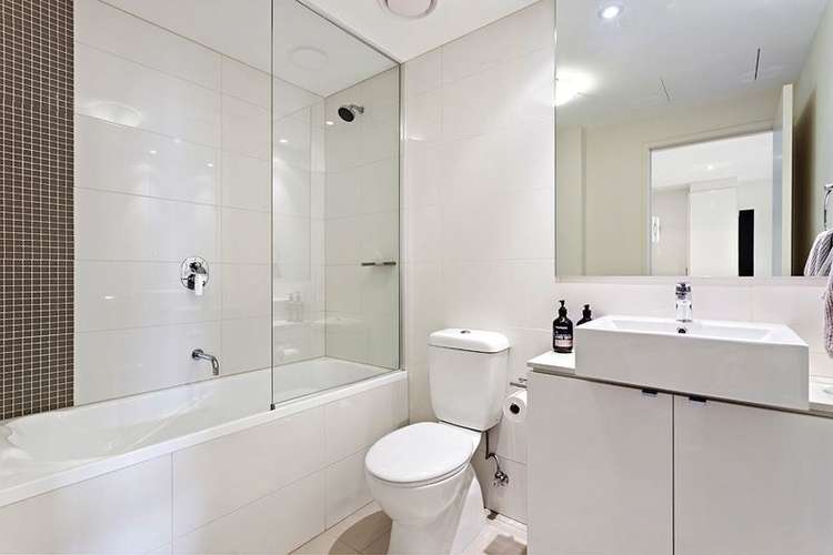 Fourth view of Homely apartment listing, 15/2-4 William Street, Murrumbeena VIC 3163