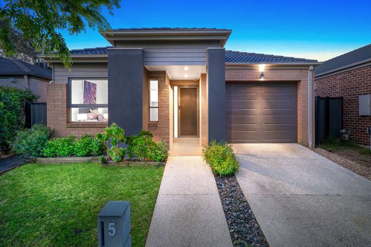 Main view of Homely house listing, 5 St Leonard Drive, South Morang VIC 3752