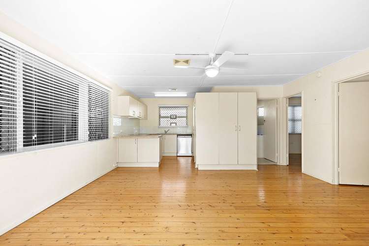 Second view of Homely house listing, 1/13 Rankin Parade, Main Beach QLD 4217