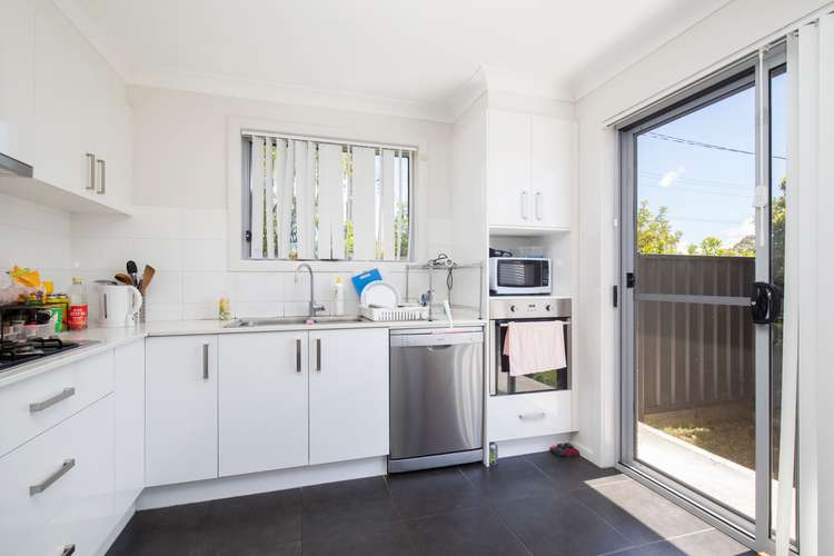 Fifth view of Homely villa listing, 1/301 Sandgate Road, Shortland NSW 2307