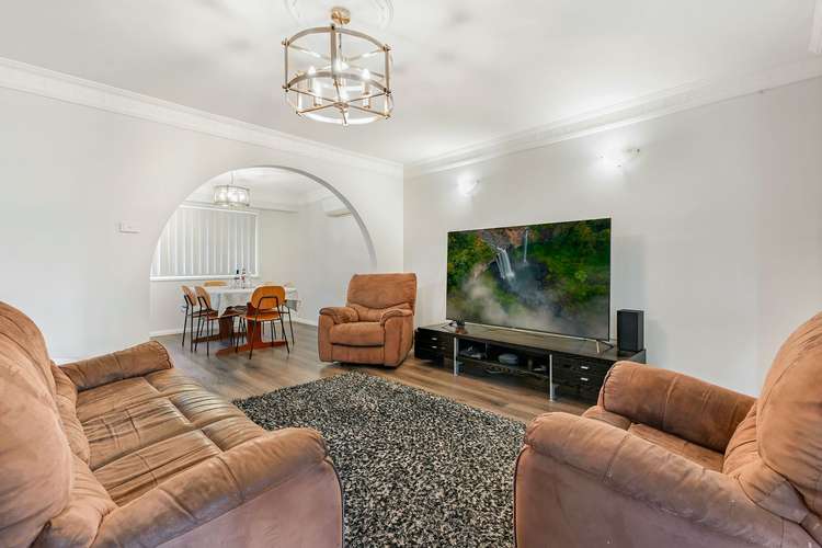 Third view of Homely house listing, 6 Amazon Place, Kearns NSW 2558