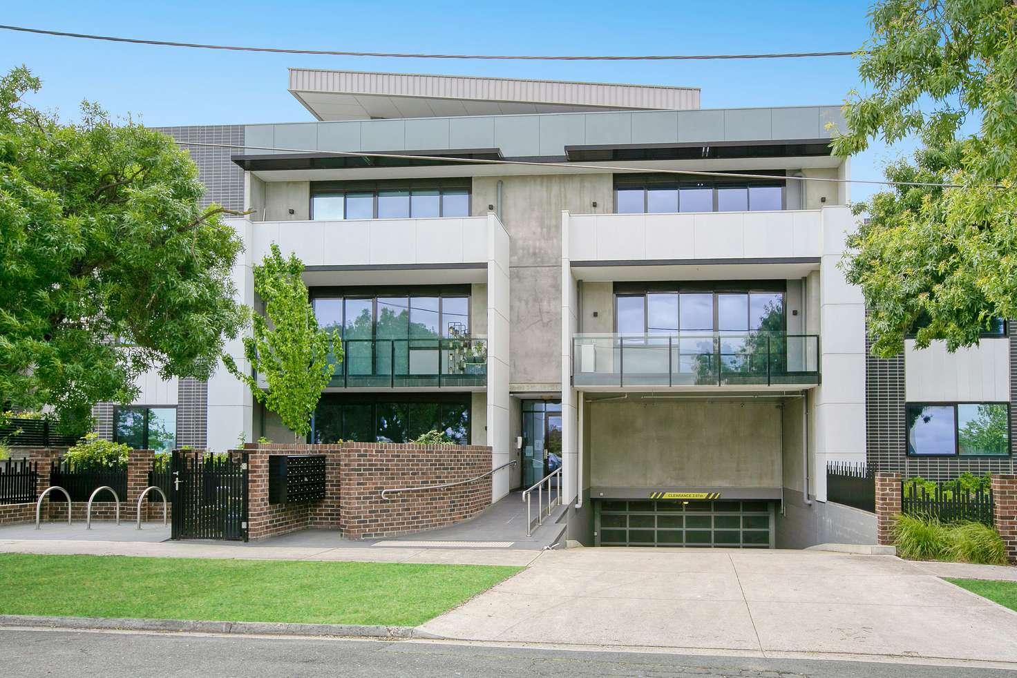 Main view of Homely apartment listing, 21/82 Bulla Road, Strathmore VIC 3041