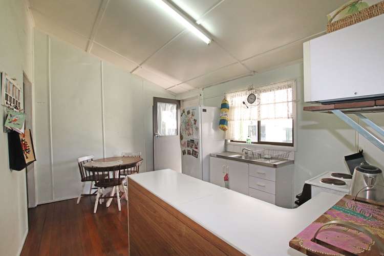Fifth view of Homely semiDetached listing, 104 Kariboe Street, Biloela QLD 4715