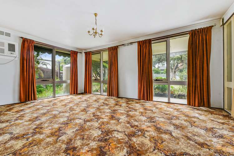 Second view of Homely house listing, 18 Whitehaven Crescent, Mulgrave VIC 3170