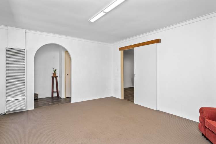 Sixth view of Homely semiDetached listing, 5B Wendlebury Way, Eden Hill WA 6054