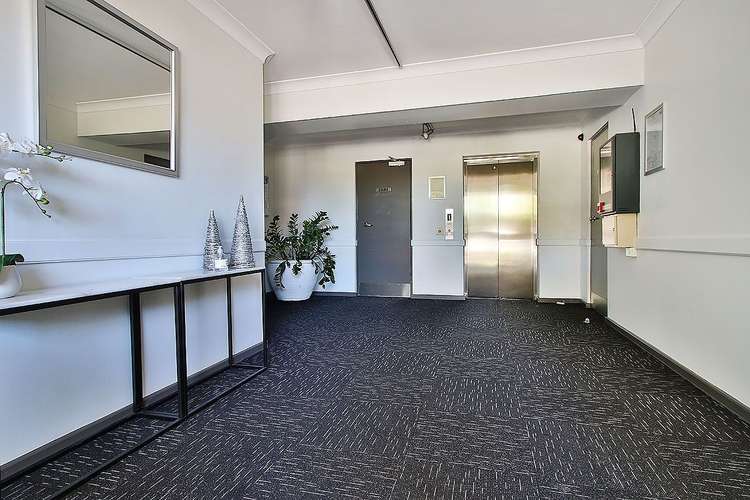 Third view of Homely apartment listing, 3/234 Shafston Avenue, Kangaroo Point QLD 4169