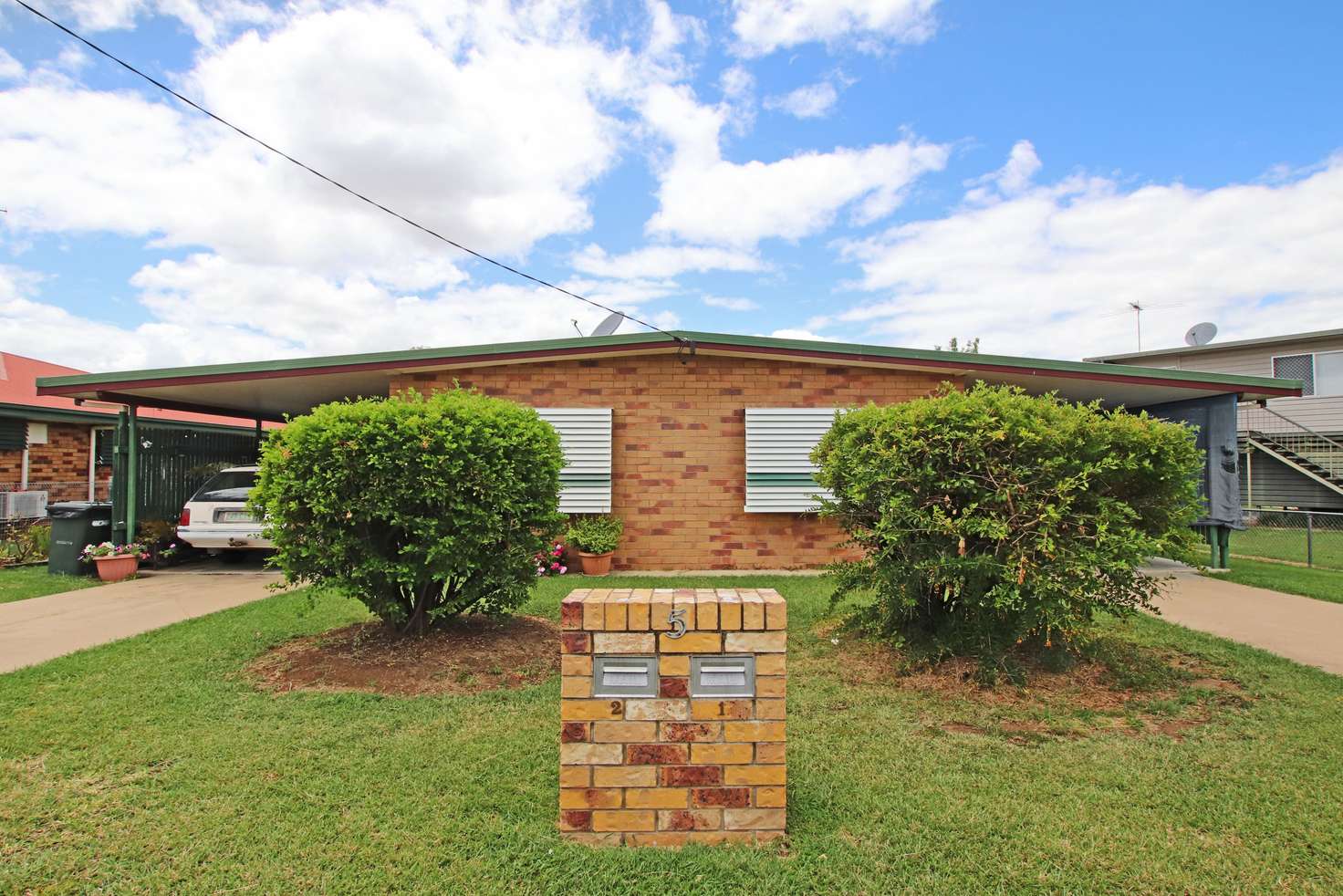 Main view of Homely semiDetached listing, 5 Prospect Street, Biloela QLD 4715