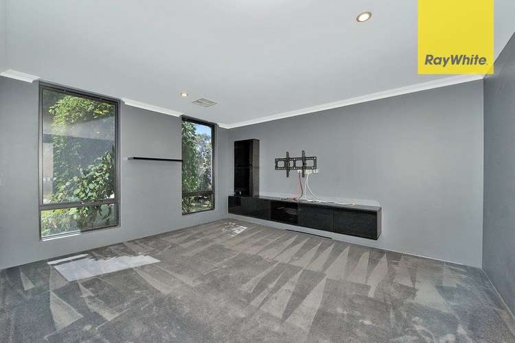 Sixth view of Homely house listing, 11 Kinsale Way, Caversham WA 6055