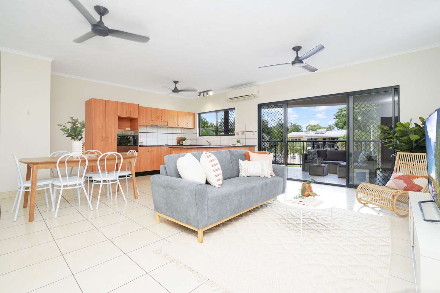 Main view of Homely apartment listing, 2/9 Drysdale Street, Parap NT 820