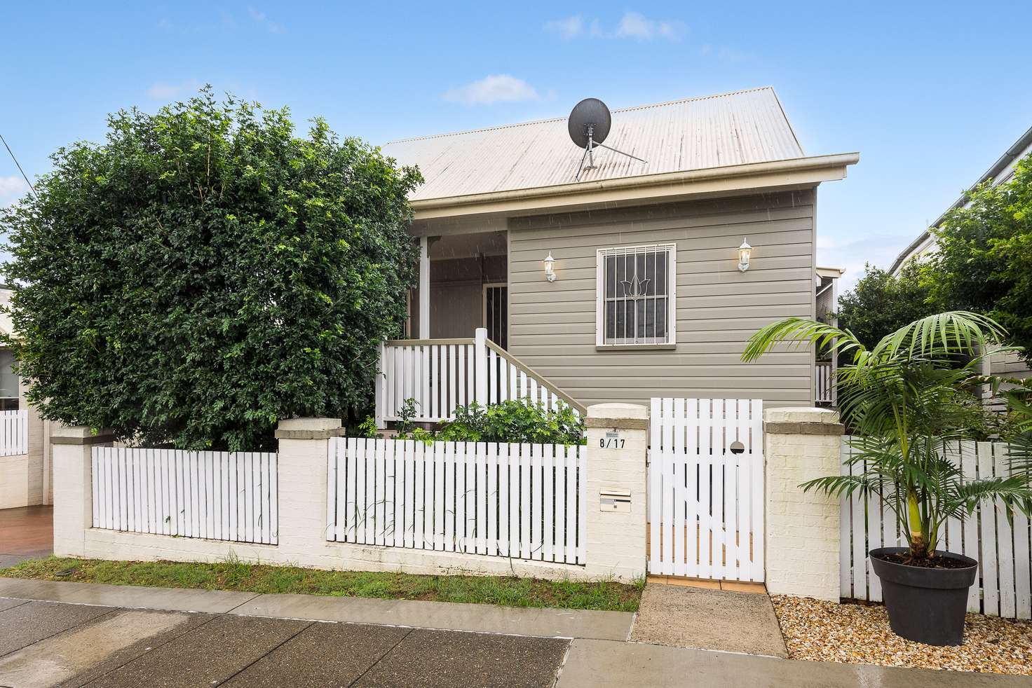 Main view of Homely house listing, 8/17 Arthur Terrace, Red Hill QLD 4059