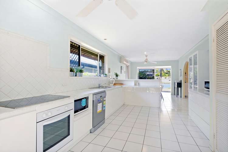 Seventh view of Homely house listing, 5 La Spezia Court, Isle Of Capri QLD 4217
