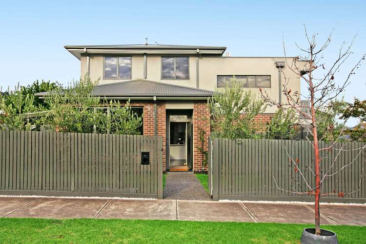Main view of Homely townhouse listing, 1/30-32 Lyonsville Avenue, Preston VIC 3072