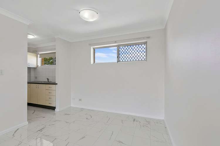 Fourth view of Homely unit listing, 5/22 Princess Street, Fairfield QLD 4103