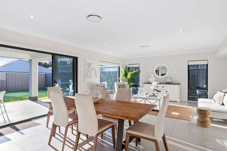 Fifth view of Homely house listing, 7 Jasper Avenue, Hamlyn Terrace NSW 2259
