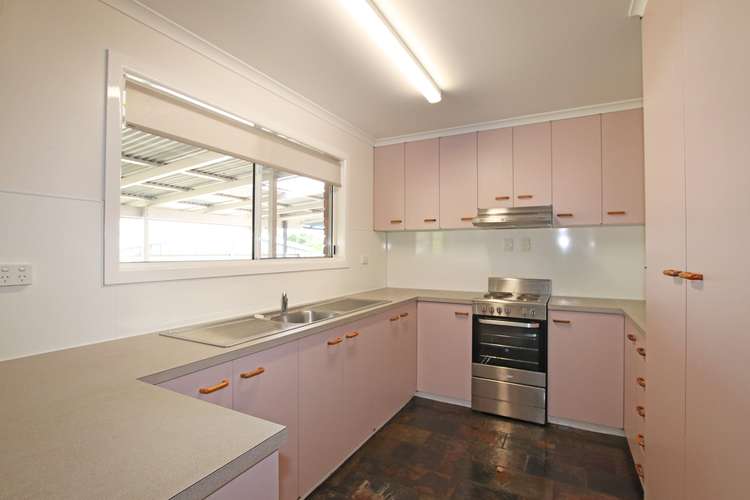 Fifth view of Homely house listing, 2 Ward Crescent, Biloela QLD 4715