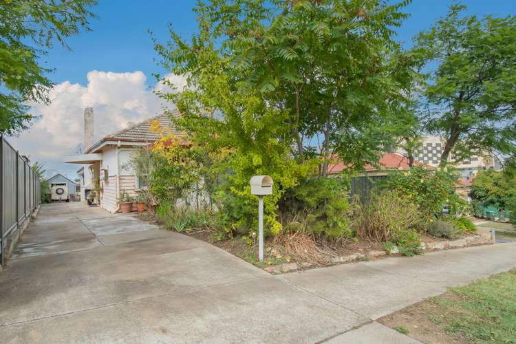 Second view of Homely house listing, 6 Grattan Street, North Bendigo VIC 3550