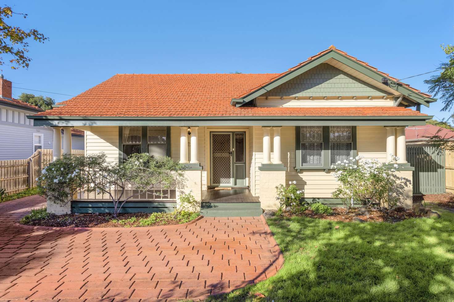 Main view of Homely house listing, 2 Calembeena Avenue, Hughesdale VIC 3166