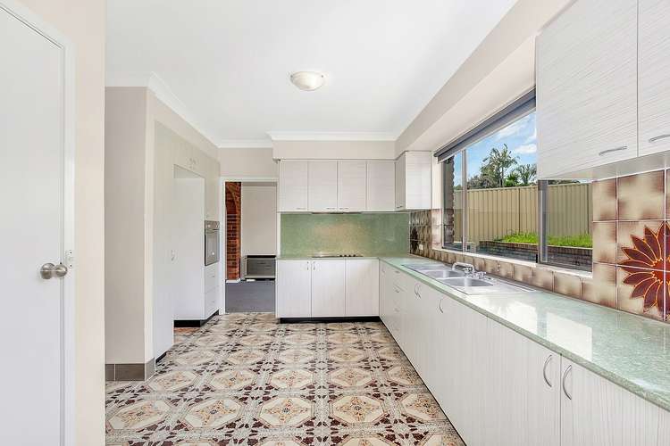 Second view of Homely house listing, 6 Hutchins Crescent, Kings Langley NSW 2147