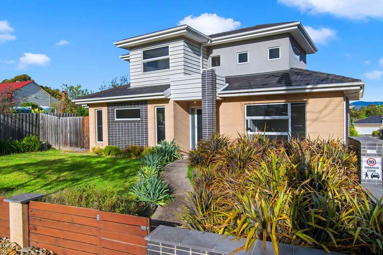 Main view of Homely townhouse listing, 1/116 Hull Road, Croydon VIC 3136