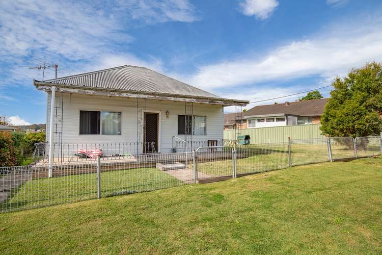 13 Brisbane Water Road, Adamstown NSW 2289