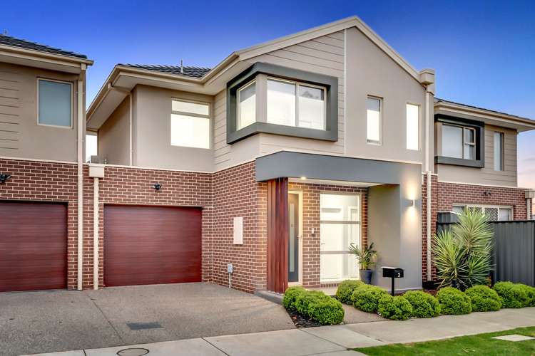 Main view of Homely townhouse listing, 2 Esteem Road, Craigieburn VIC 3064