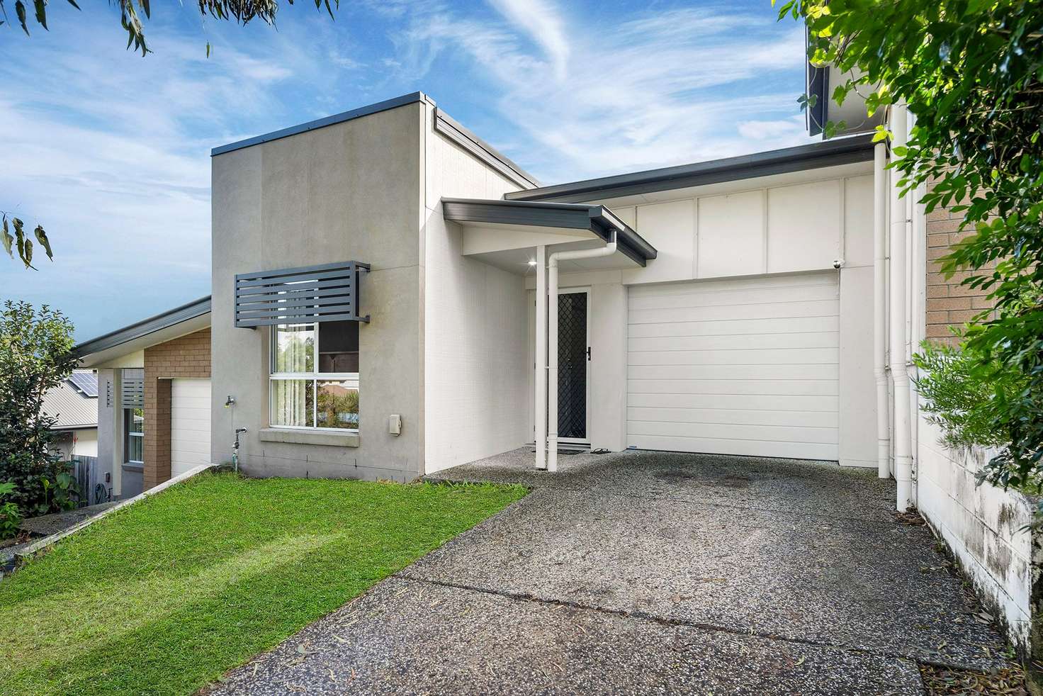 Main view of Homely semiDetached listing, 2/8 Bindarri Close, Waterford QLD 4133