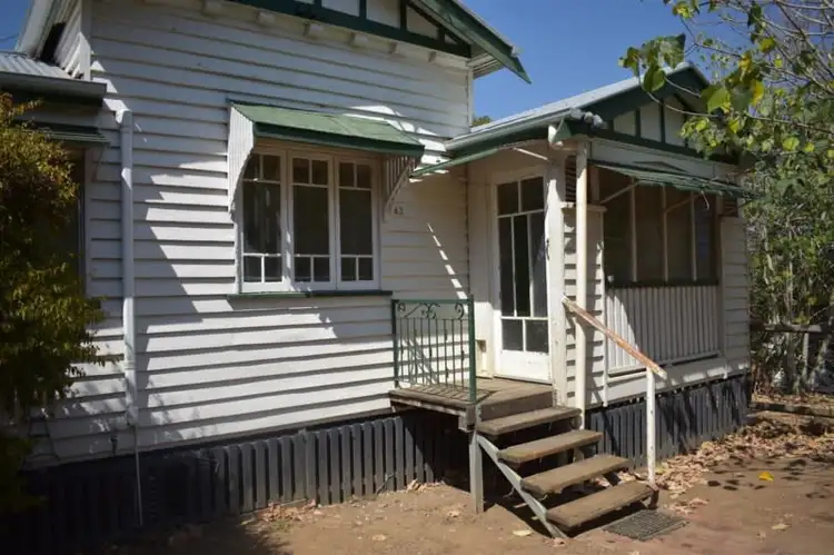 42 Gordon Street, Mount Morgan QLD 4714