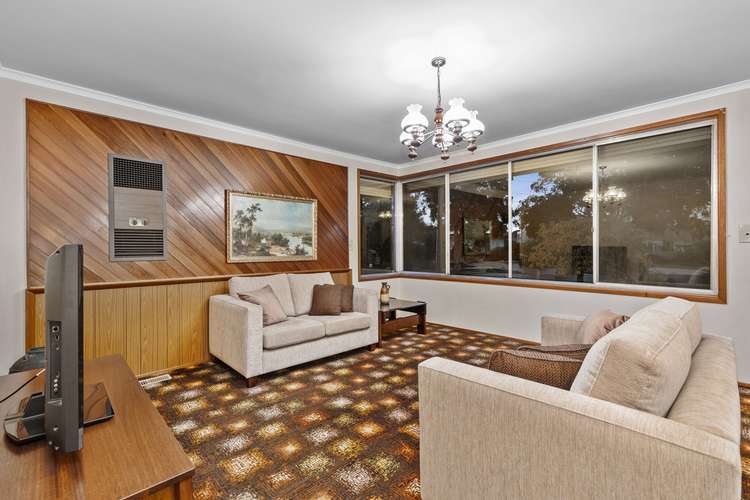 Second view of Homely house listing, 2 Earls Court, Mulgrave VIC 3170