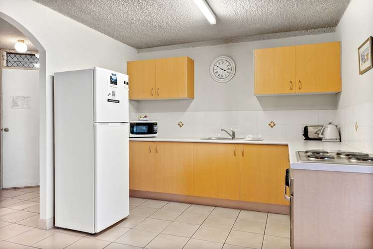 Sixth view of Homely unit listing, 27/2 Mary Street, Alexandra Headland QLD 4572