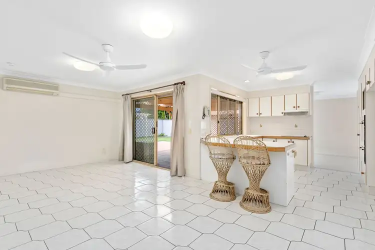 78 Bergamont Street