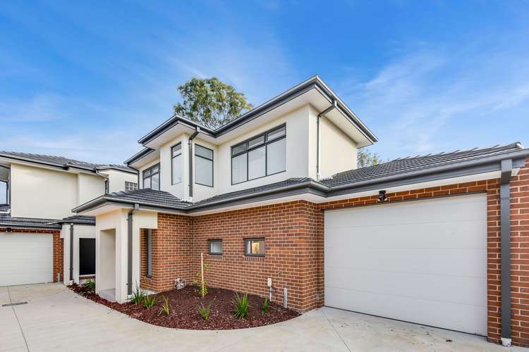 Main view of Homely townhouse listing, 2/62 Cypress Avenue, Glen Waverley VIC 3150