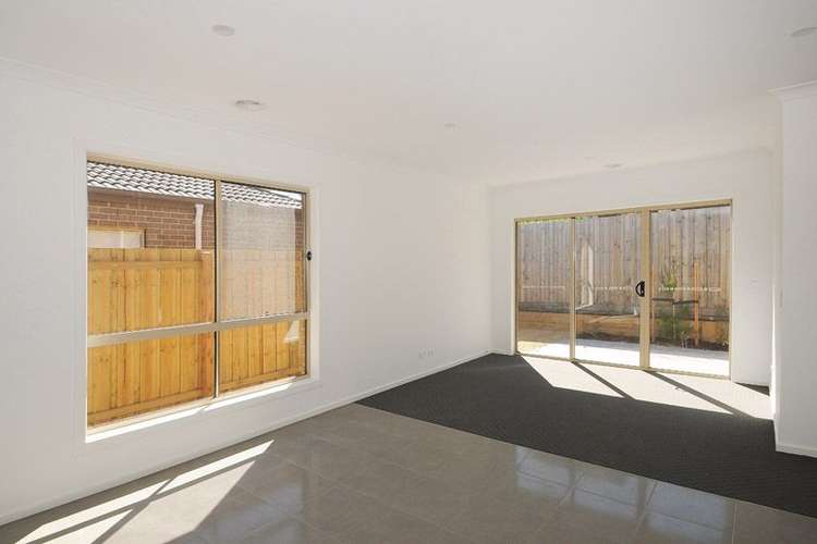 Third view of Homely unit listing, 6 Mercury Court, Carrum Downs VIC 3201