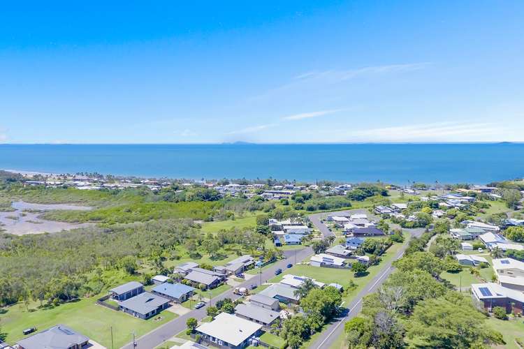 25 Brooksfield Drive, Sarina Beach QLD 4737