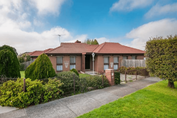 Second view of Homely house listing, 7 Dianne Avenue, Craigieburn VIC 3064