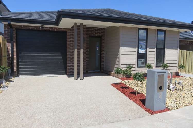 Second view of Homely house listing, 8 Mallee Court, Epping VIC 3076