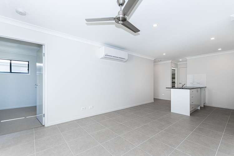 Second view of Homely semiDetached listing, 2/4 Annabelle Way, Gleneagle QLD 4285