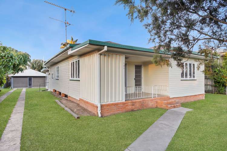 Second view of Homely house listing, 121 Queen Street, Maryborough QLD 4650