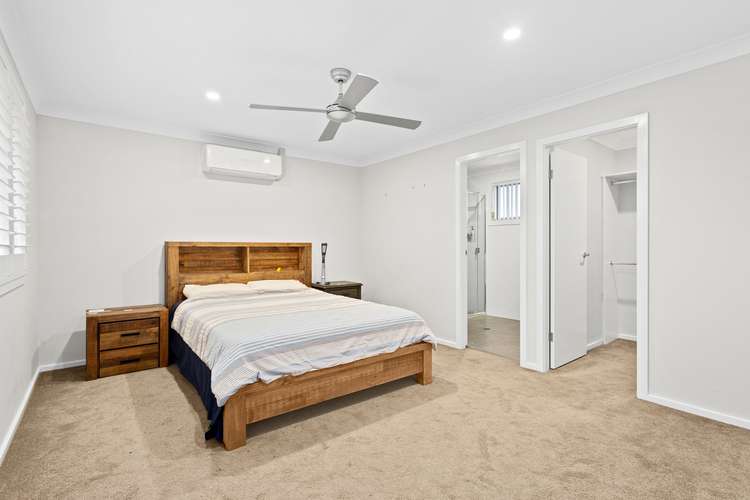 Second view of Homely house listing, 2/5 Cullen Street, Oak Flats NSW 2529