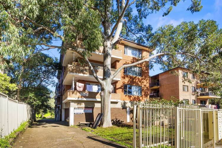 Main view of Homely unit listing, 2/158 Sandal Crescent, Carramar NSW 2163