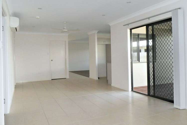 Fifth view of Homely house listing, 15 Whitehaven Way, Mount Low QLD 4818