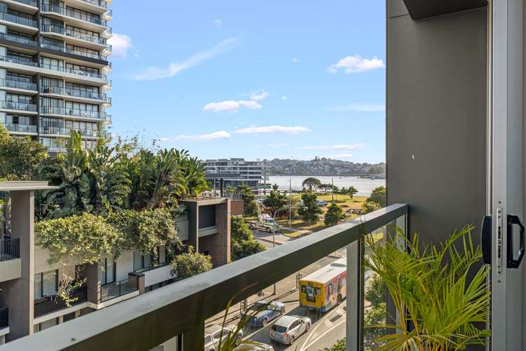 104/38 Skyring Terrace, Teneriffe QLD 4005