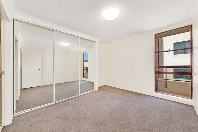 Third view of Homely apartment listing, 3/98 Alfred Street, Milsons Point NSW 2061