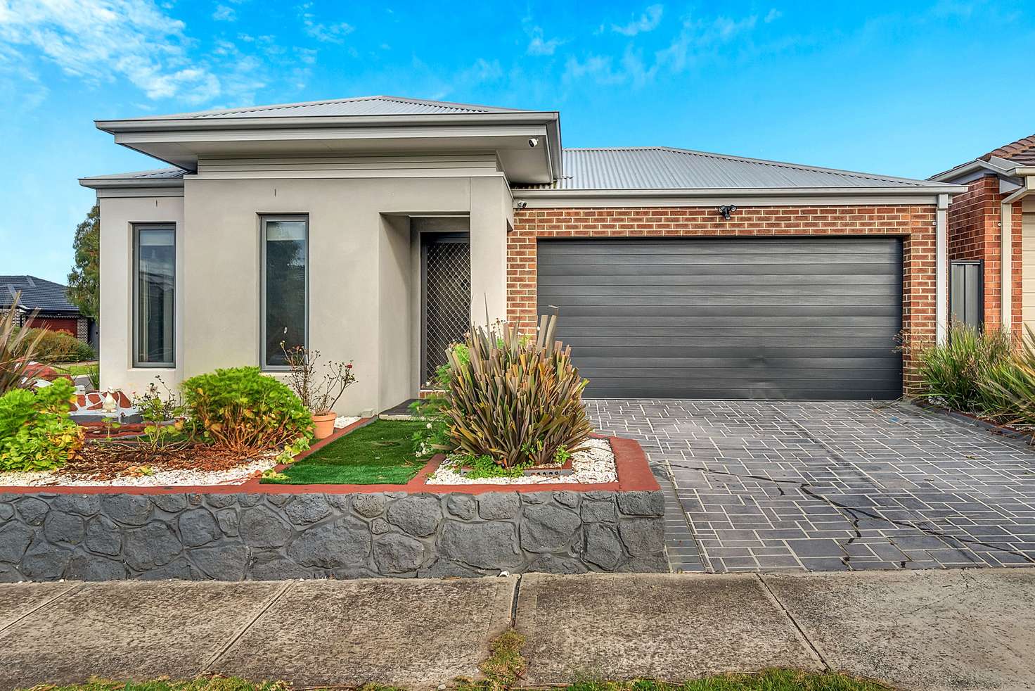 Main view of Homely house listing, 19 Peppertree Parade, Craigieburn VIC 3064