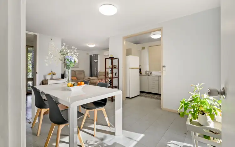Fifth view of Homely house listing, 6 Eurabbie Place, Macquarie Fields NSW 2564