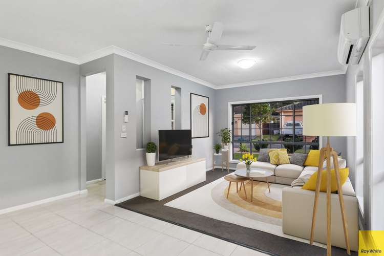 Second view of Homely house listing, 18 Linton Court, Kanahooka NSW 2530